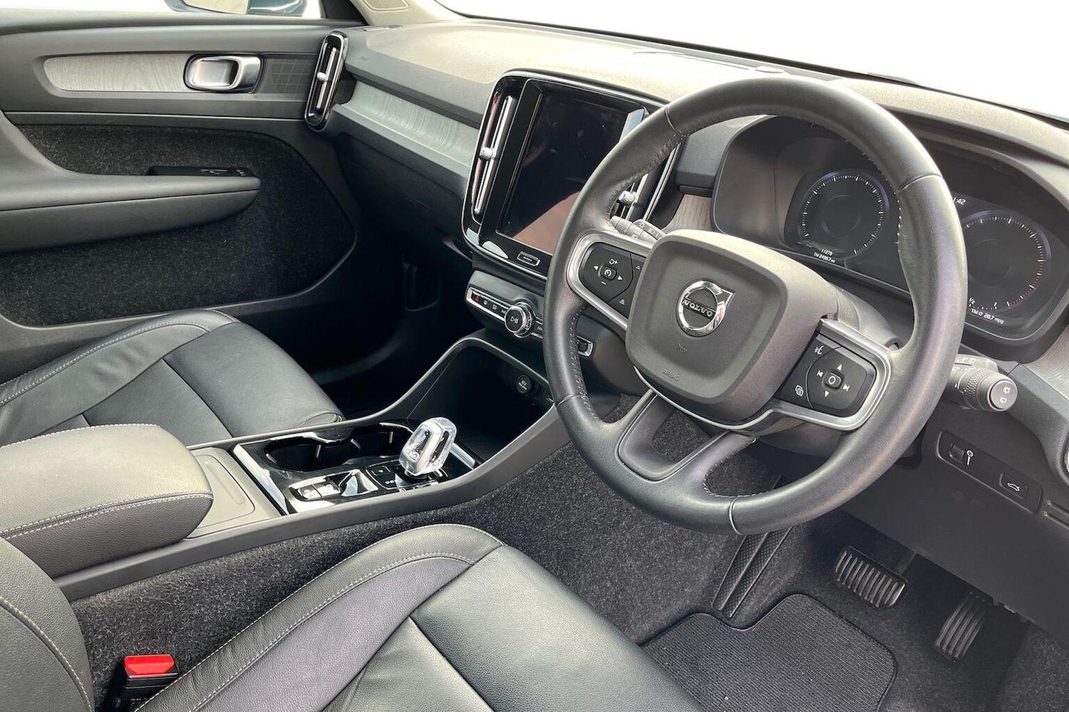 Used Volvo XC40 2020 for sale - 76157225: Photo 15