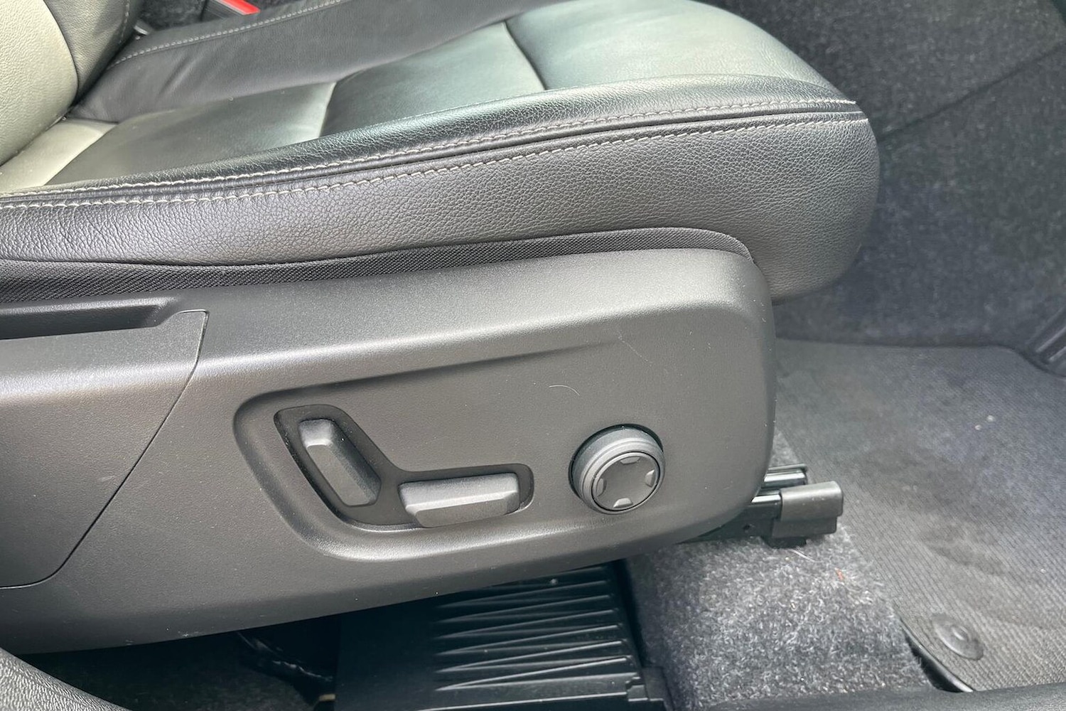Used Volvo XC40 2020 for sale - 76157225: Photo 30