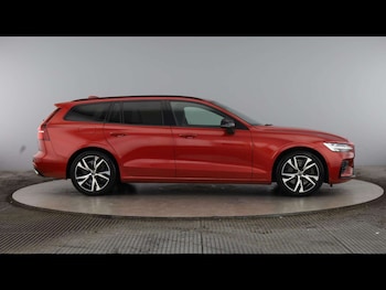 Used Volvo V60 2021 for sale - 79459307: Photo