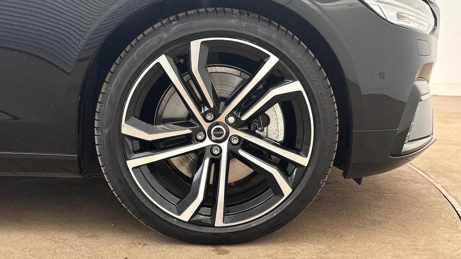 Used Volvo V90 2025 for sale - 76893240: Photo 17