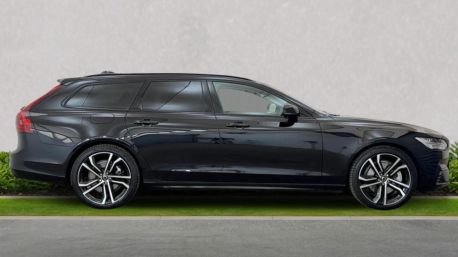 Used Volvo V90 2025 for sale - 76893240: Photo 3