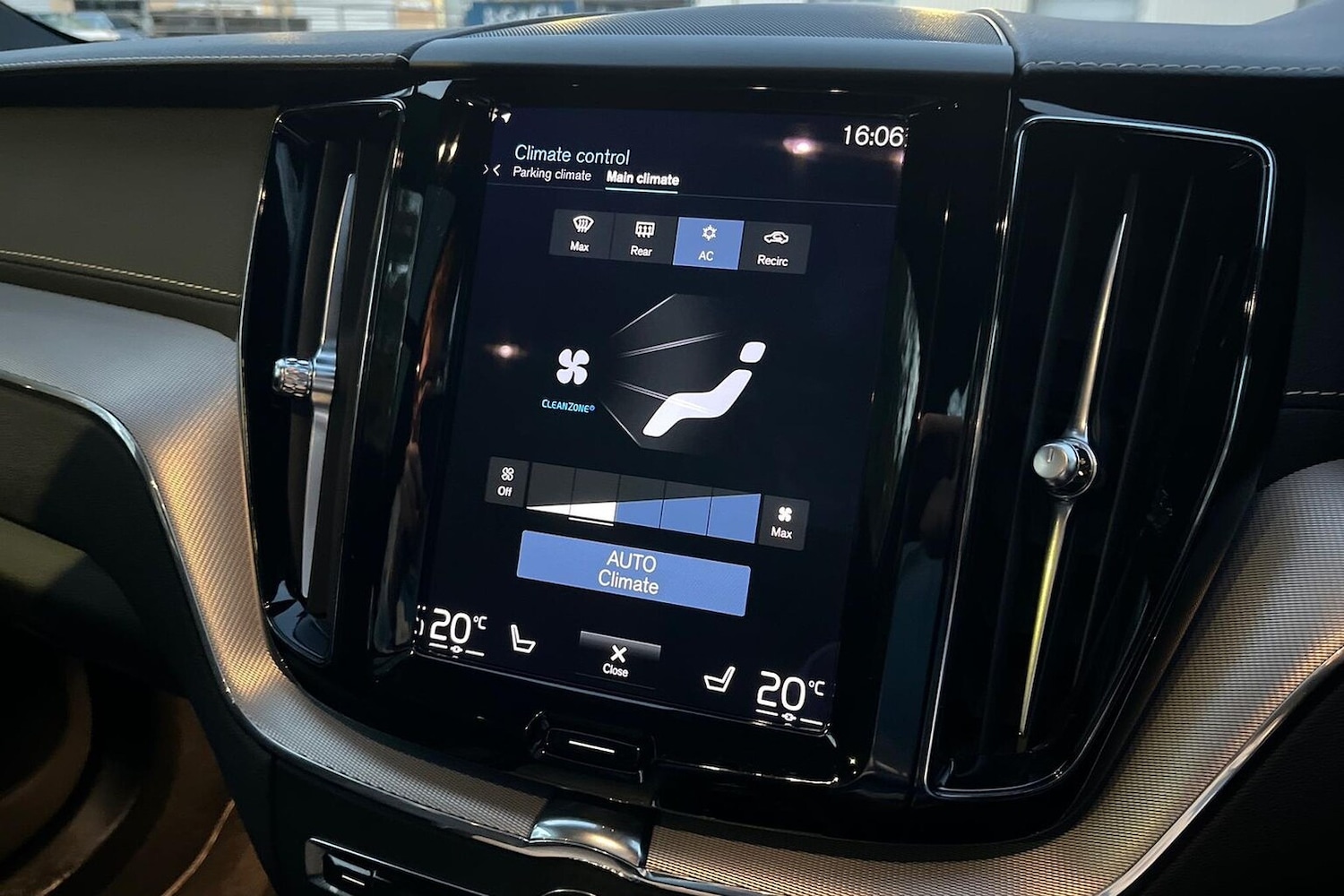 Used Volvo XC60 2021 for sale - 76918968: Photo 13