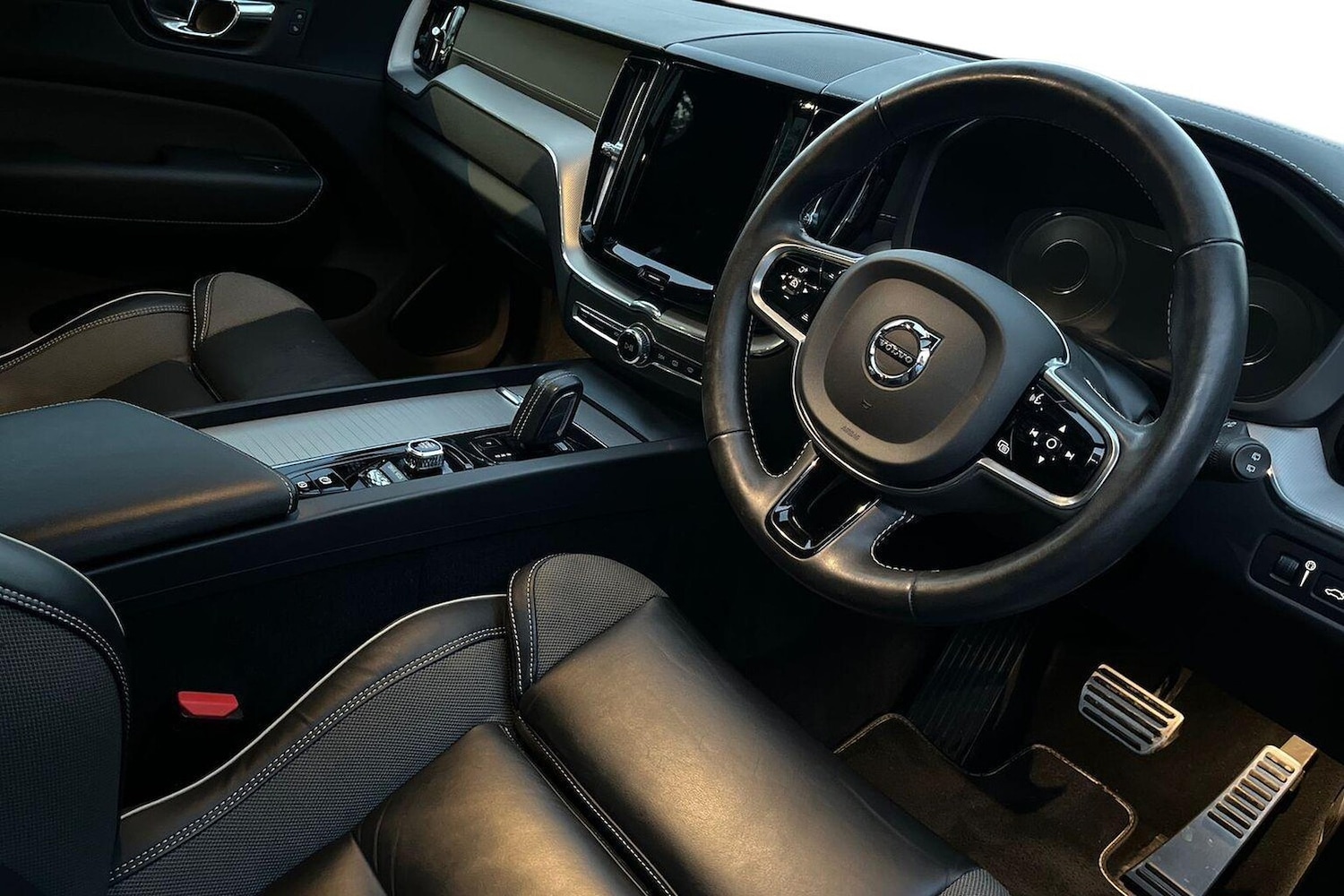 Used Volvo XC60 2021 for sale - 76918968: Photo 16