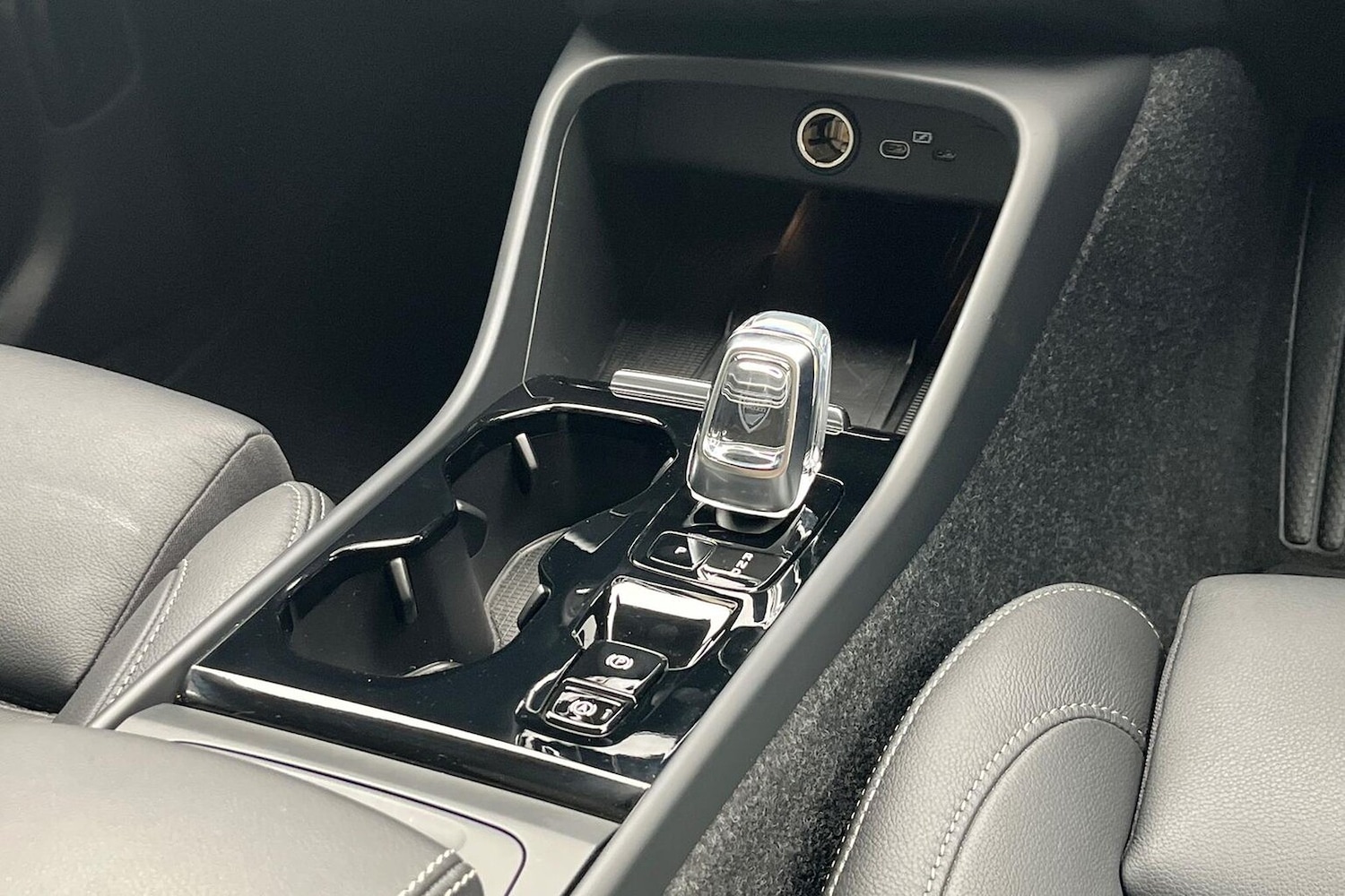 Used Volvo XC40 2024 for sale - 76707525: Photo 13