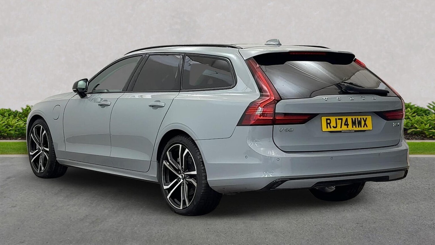 Used Volvo V90 2024 for sale - 76402407: Photo 3