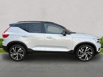 Used Volvo XC40 2020 for sale - 76477327: Photo