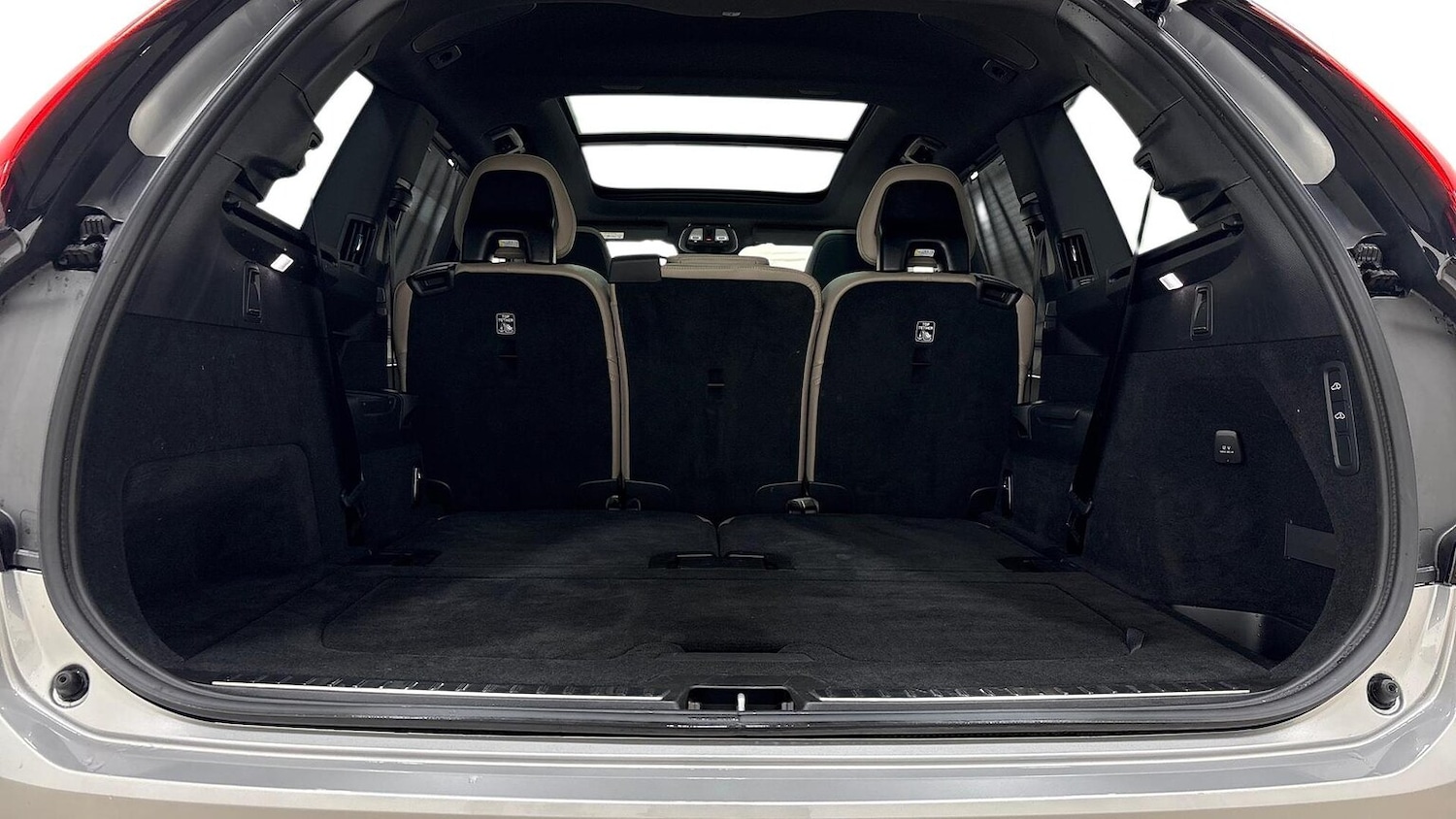 Used Volvo XC90 2025 for sale - 76413921: Photo 15