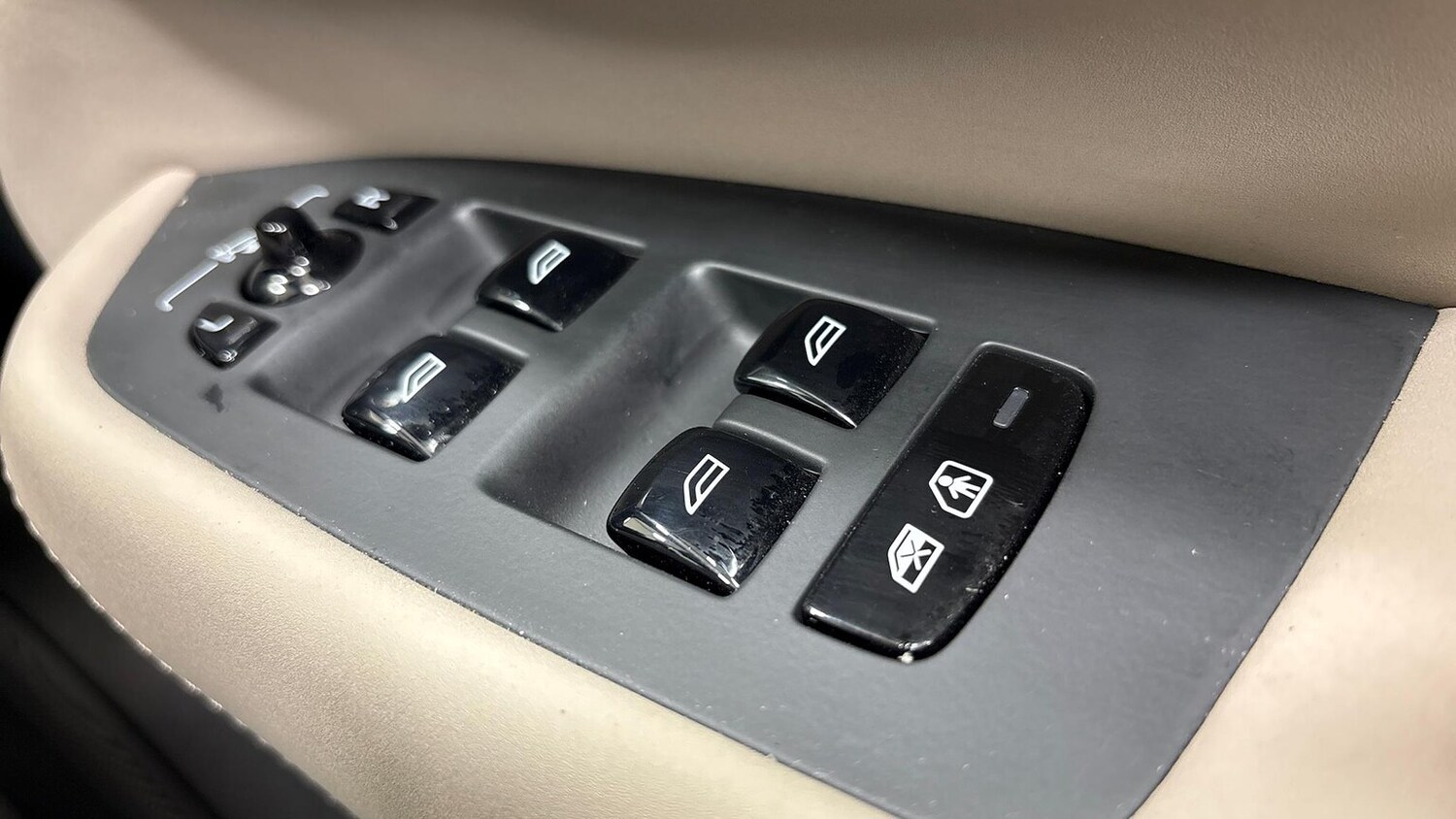 Used Volvo XC90 2025 for sale - 76413921: Photo 24