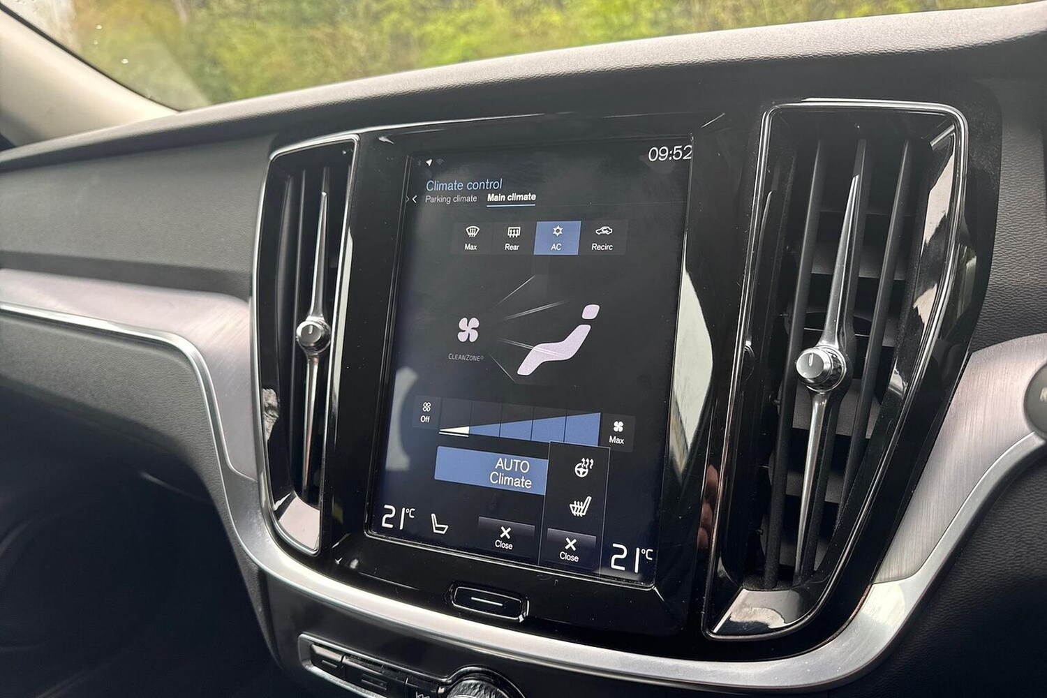 Used Volvo V60 2019 for sale - 78192828: Photo 14