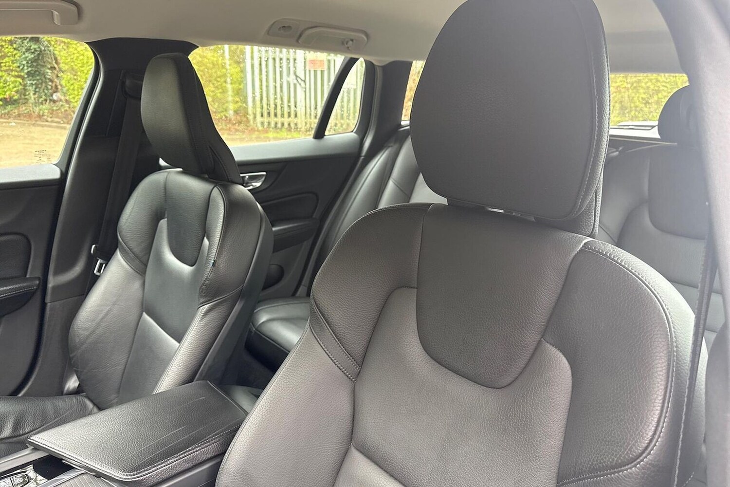 Used Volvo V60 2019 for sale - 78192828: Photo 31