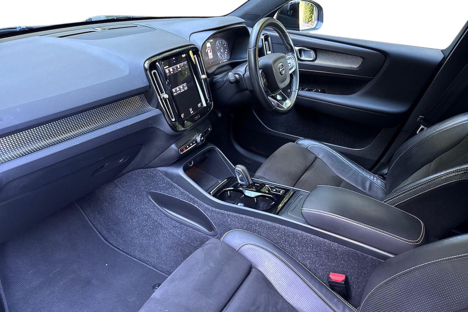 Used Volvo XC40 2021 for sale - 76064417: Photo 7