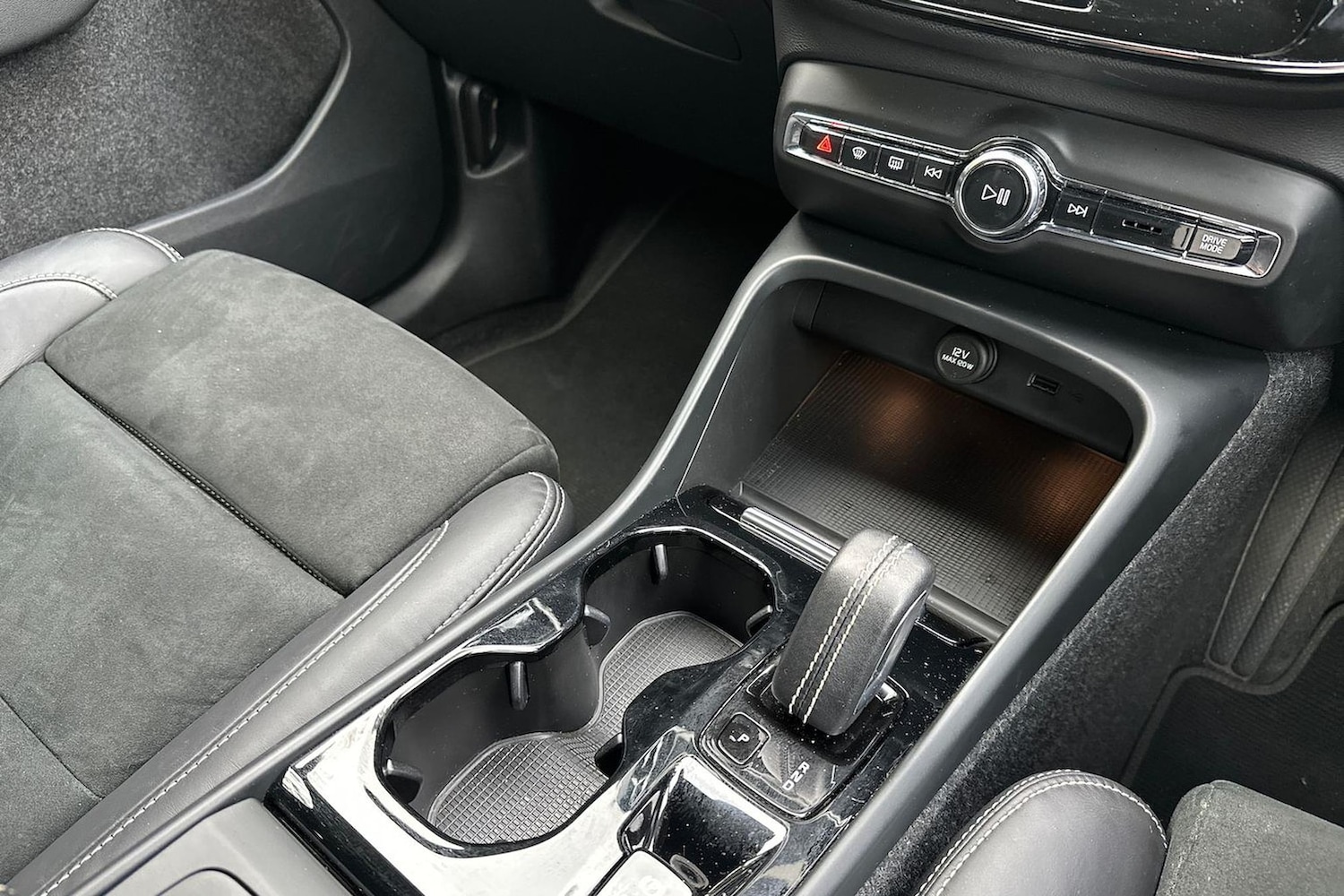 Used Volvo XC40 2022 for sale - 76231682: Photo 13