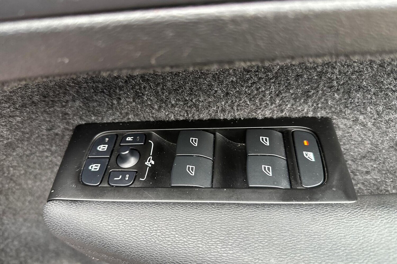 Used Volvo XC40 2022 for sale - 76231682: Photo 21