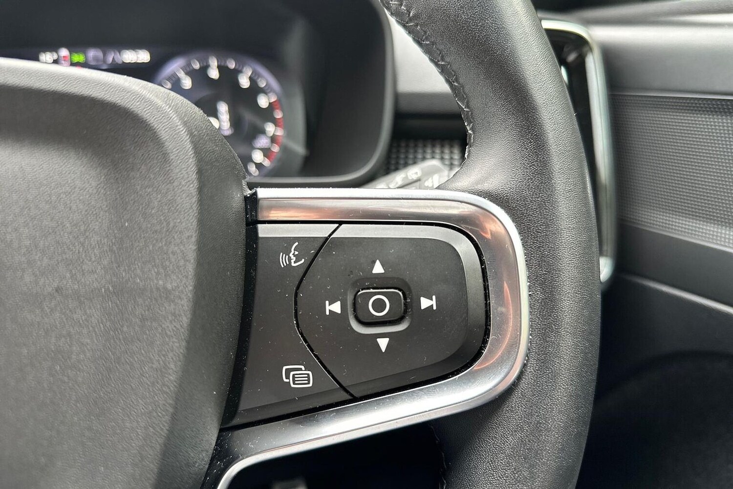 Used Volvo XC40 2022 for sale - 76231682: Photo 26