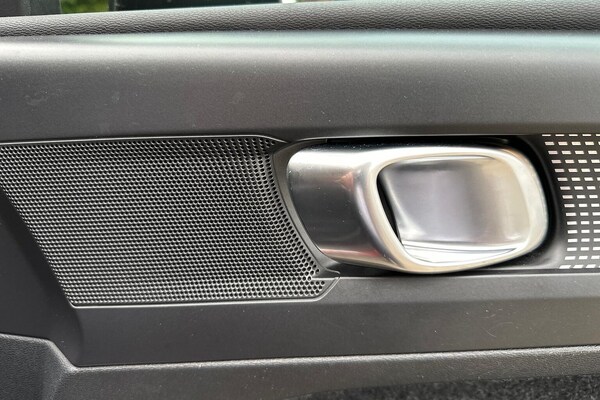 Used Volvo XC40 2022 for sale - 76231682: Photo 31