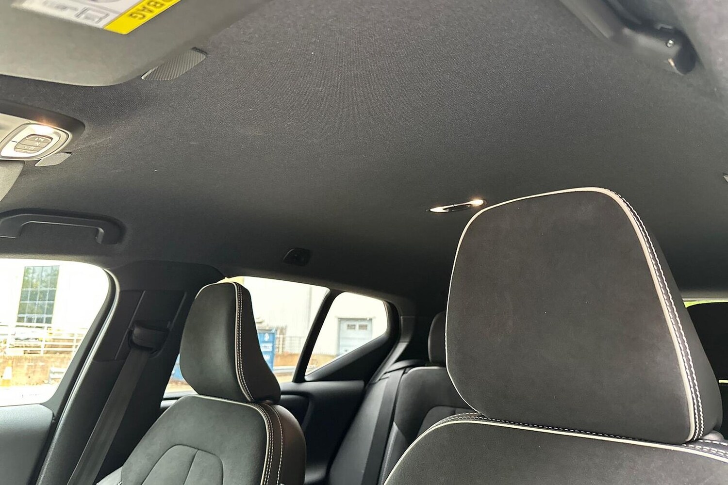 Used Volvo XC40 2022 for sale - 76231682: Photo 32