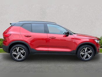 Used Volvo XC40 2022 for sale - 76231682: Photo 3