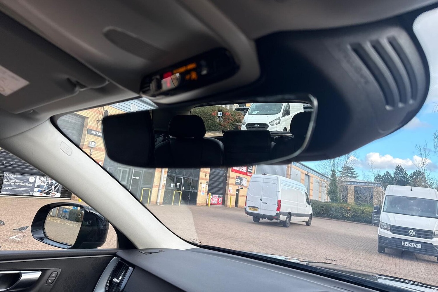 Used Volvo XC60 2018 for sale - 76439794: Photo 14