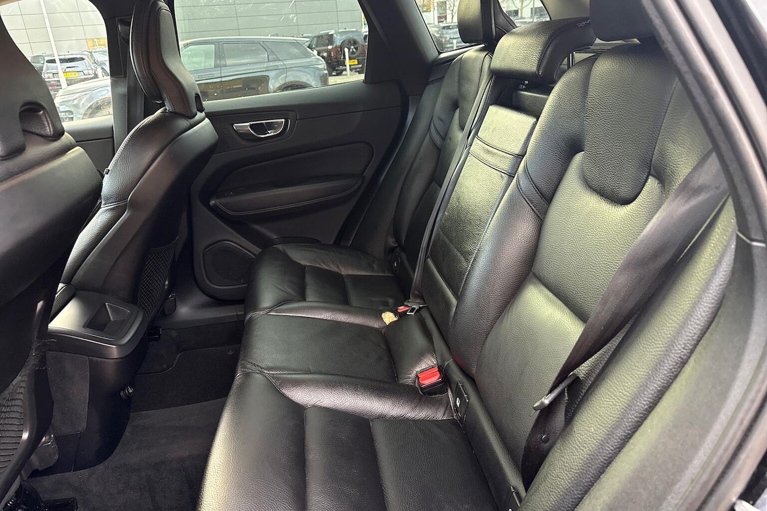 Used Volvo XC60 2018 for sale - 76439794: Photo 16