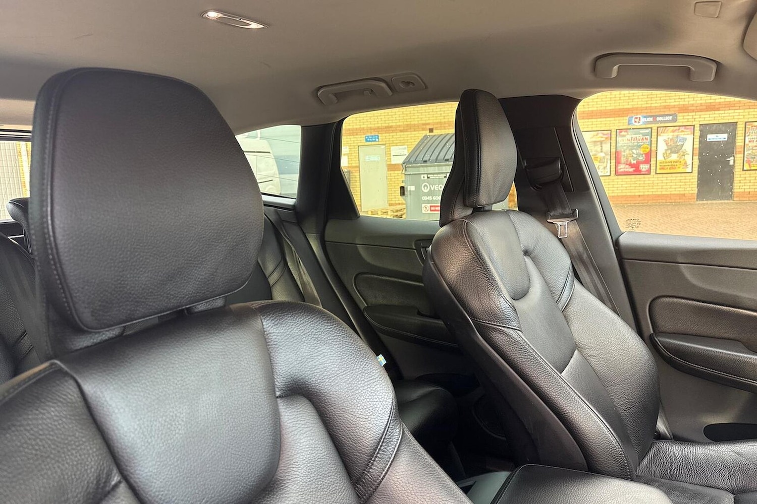 Used Volvo XC60 2018 for sale - 76439794: Photo 32