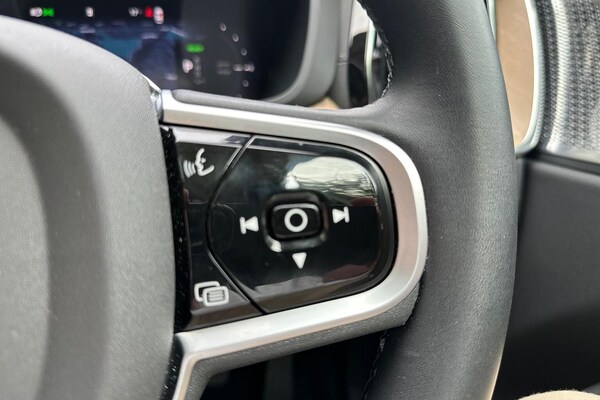Used Volvo XC60 2025 for sale - 75512947: Photo 26