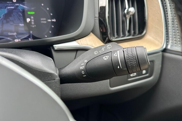 Used Volvo XC60 2025 for sale - 75512947: Photo 28