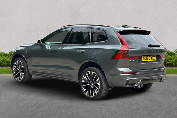 Used Volvo XC60 2025 for sale - 75512947: Photo 2