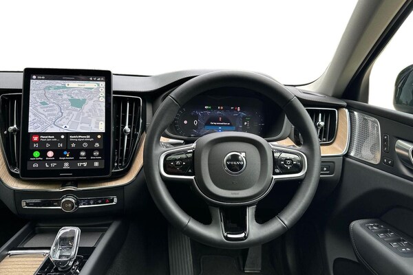 Used Volvo XC60 2025 for sale - 75512947: Photo 9