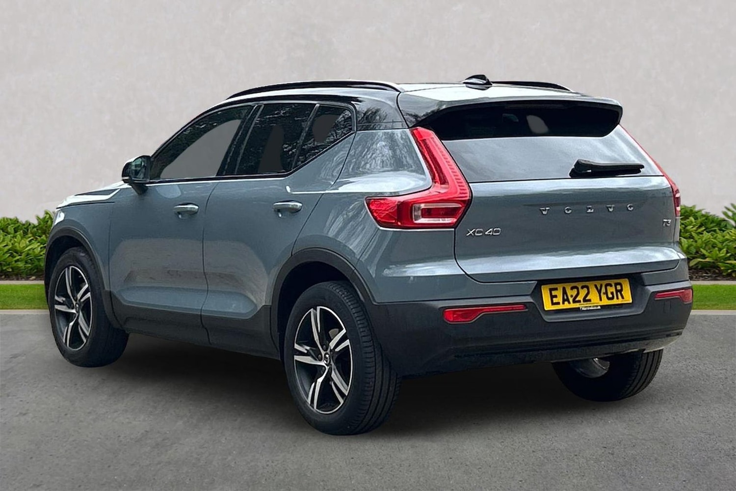 Used Volvo XC40 2022 for sale - 78192735: Photo 2