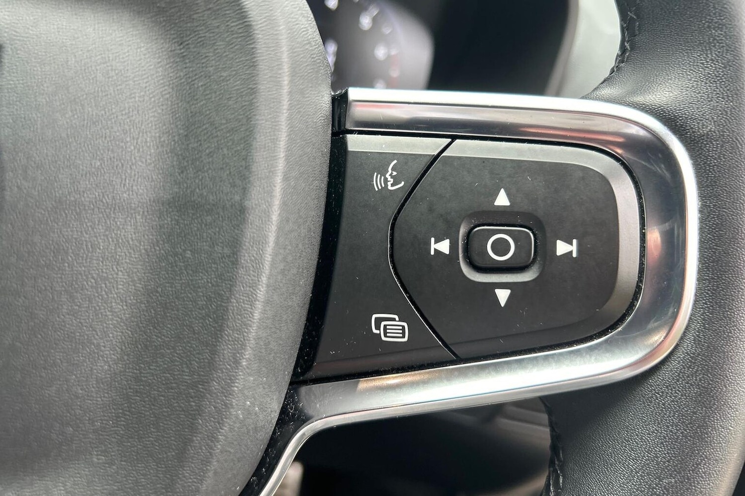 Used Volvo XC40 2022 for sale - 78192735: Photo 29