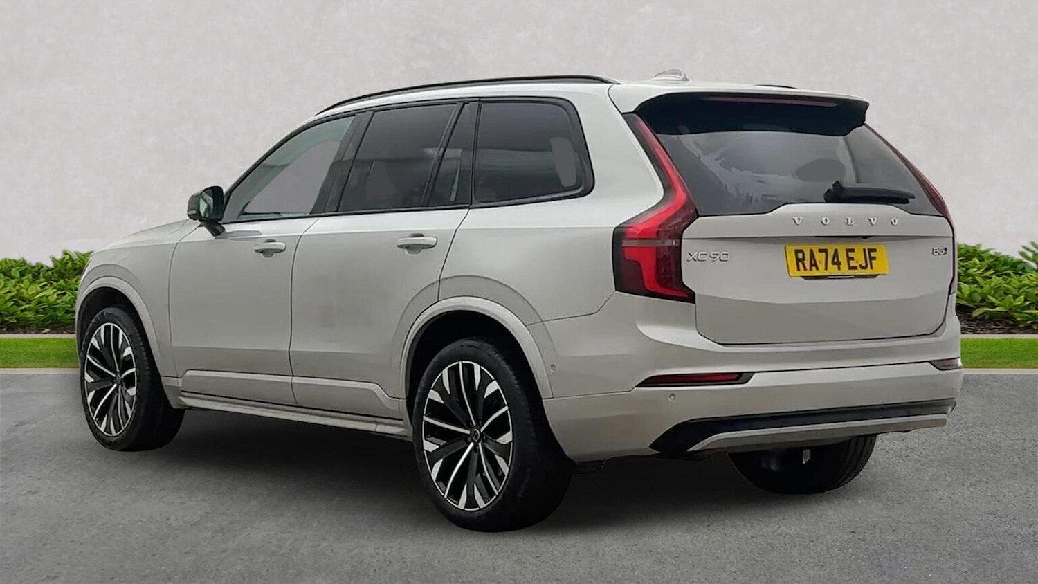 Used Volvo XC90 2025 for sale - 78192778: Photo 5