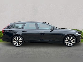 Used Volvo V90 2025 for sale - 77896290: Photo