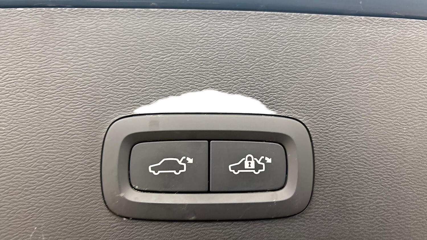 Used Volvo XC40 2024 for sale - 76064426: Photo 15