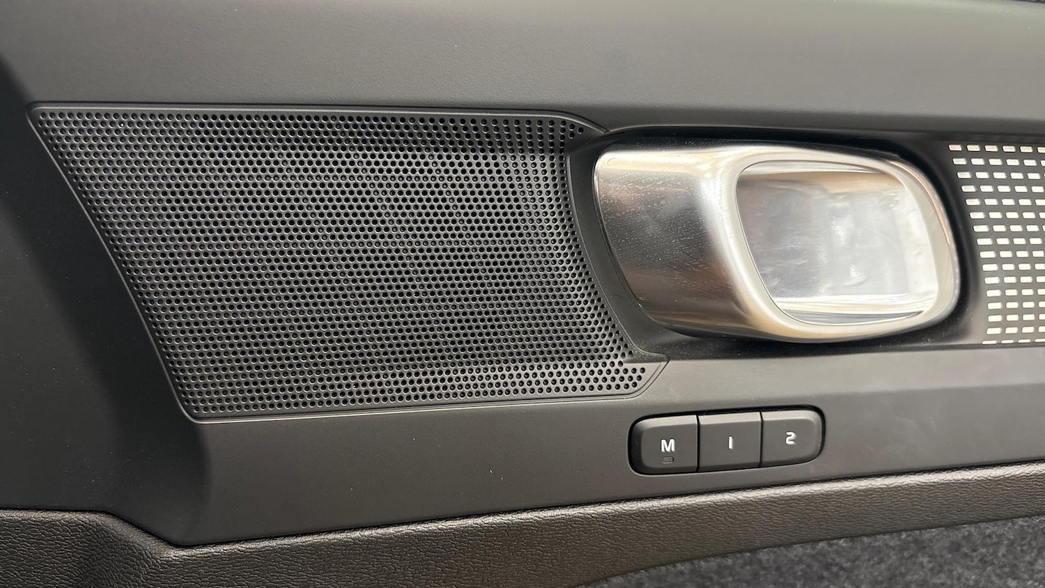Used Volvo XC40 2024 for sale - 76064426: Photo 25