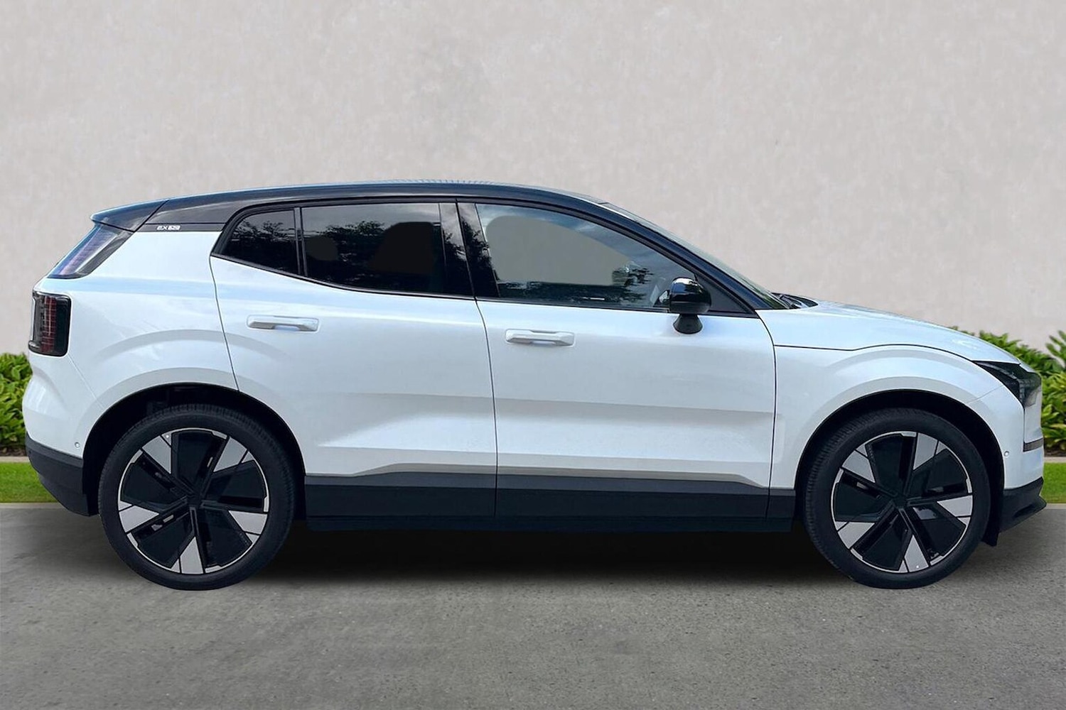 Used Volvo EX30 2025 for sale - 76628168: Photo 3