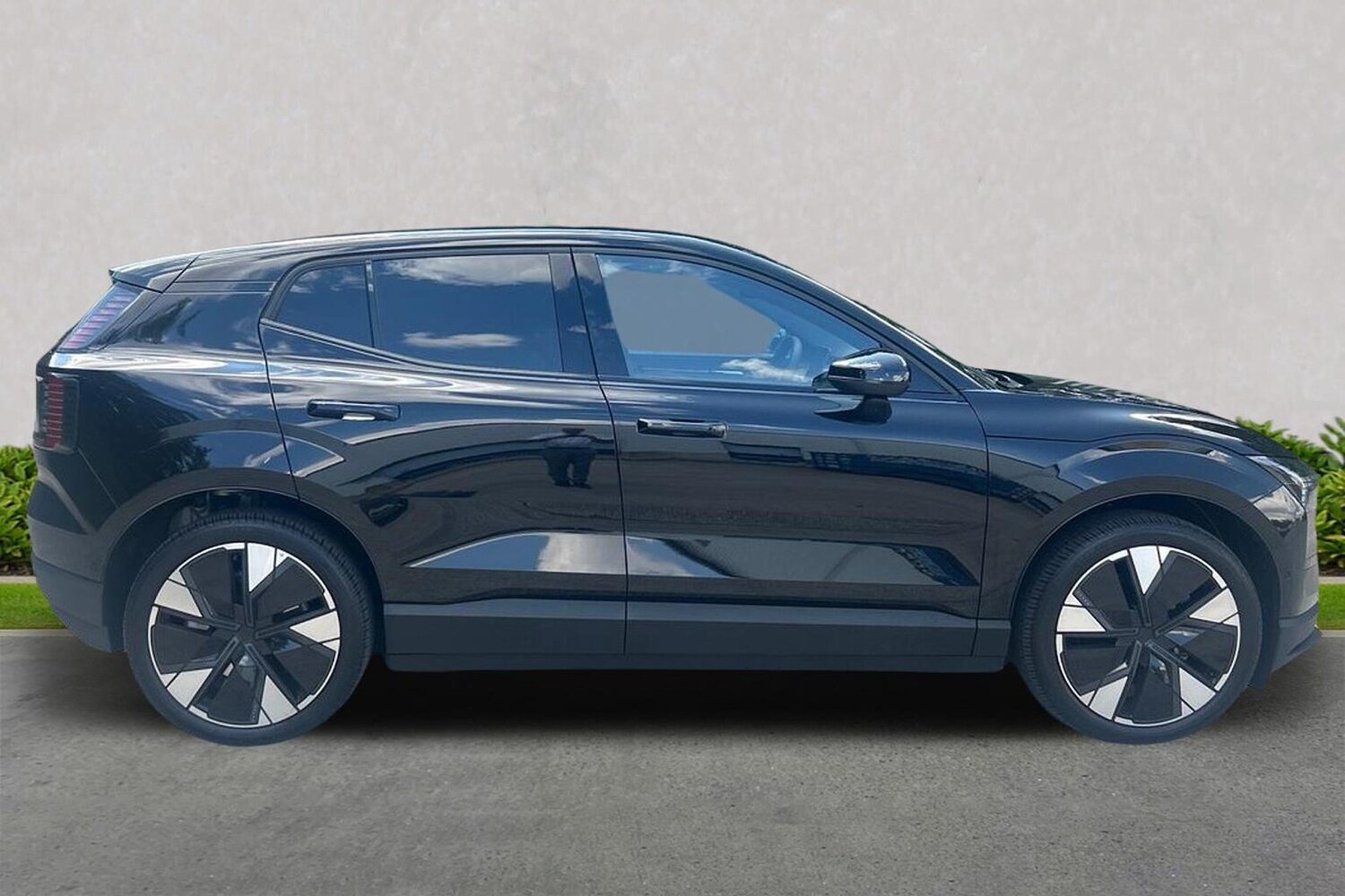 Used Volvo EX30 2025 for sale - 76807518: Photo 3