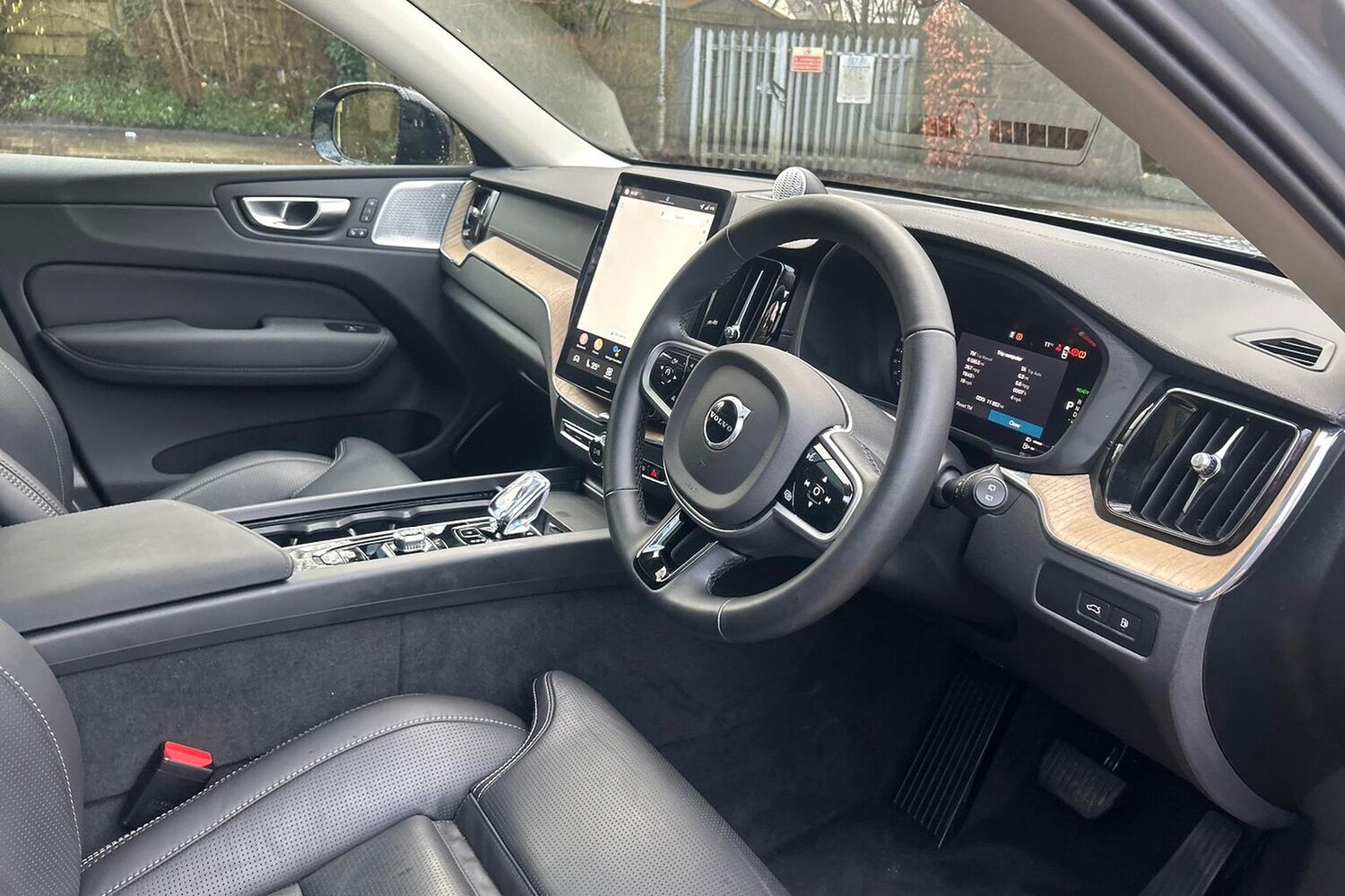 Used Volvo XC60 2025 for sale - 77715400: Photo 15