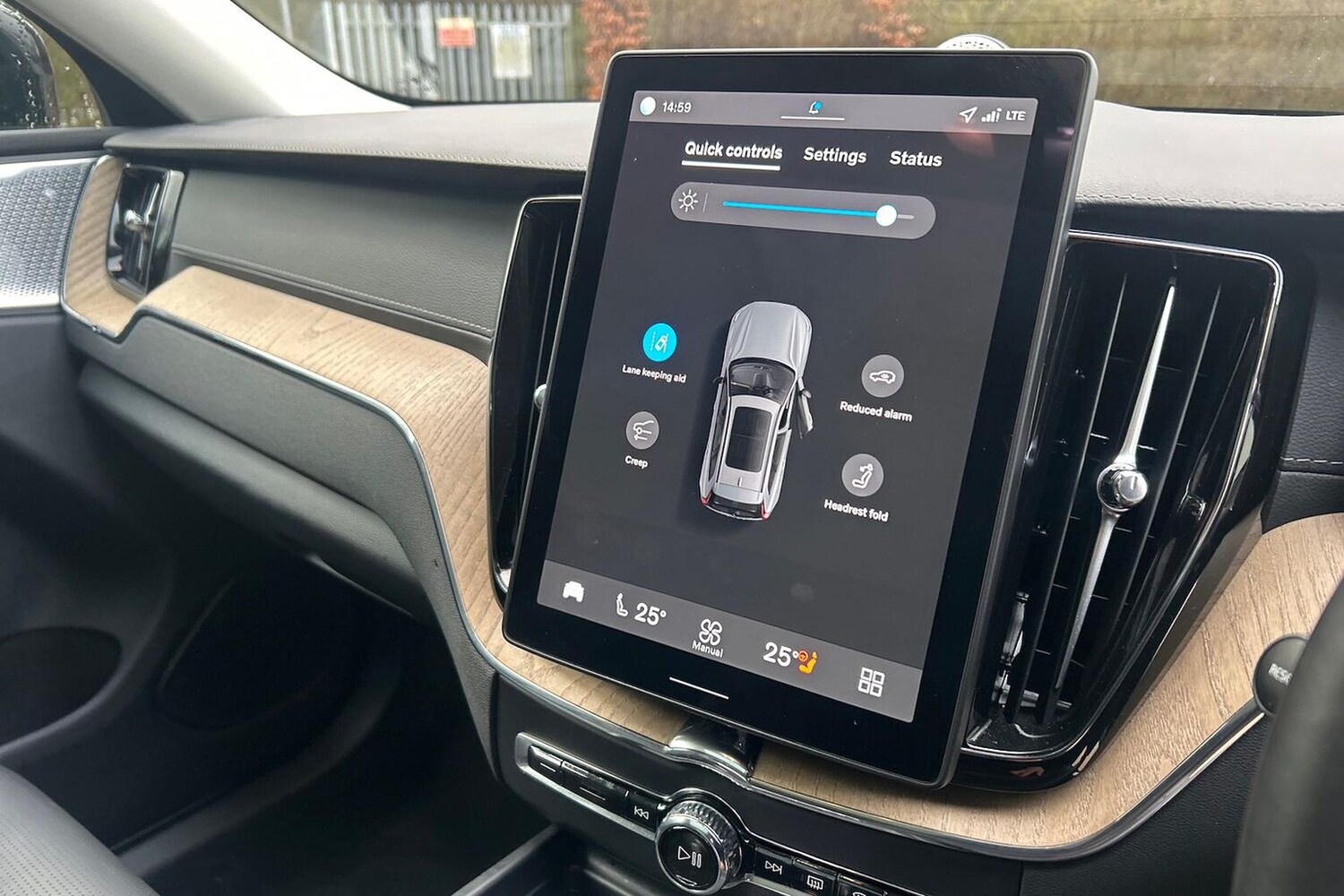 Used Volvo XC60 2025 for sale - 77715400: Photo 24