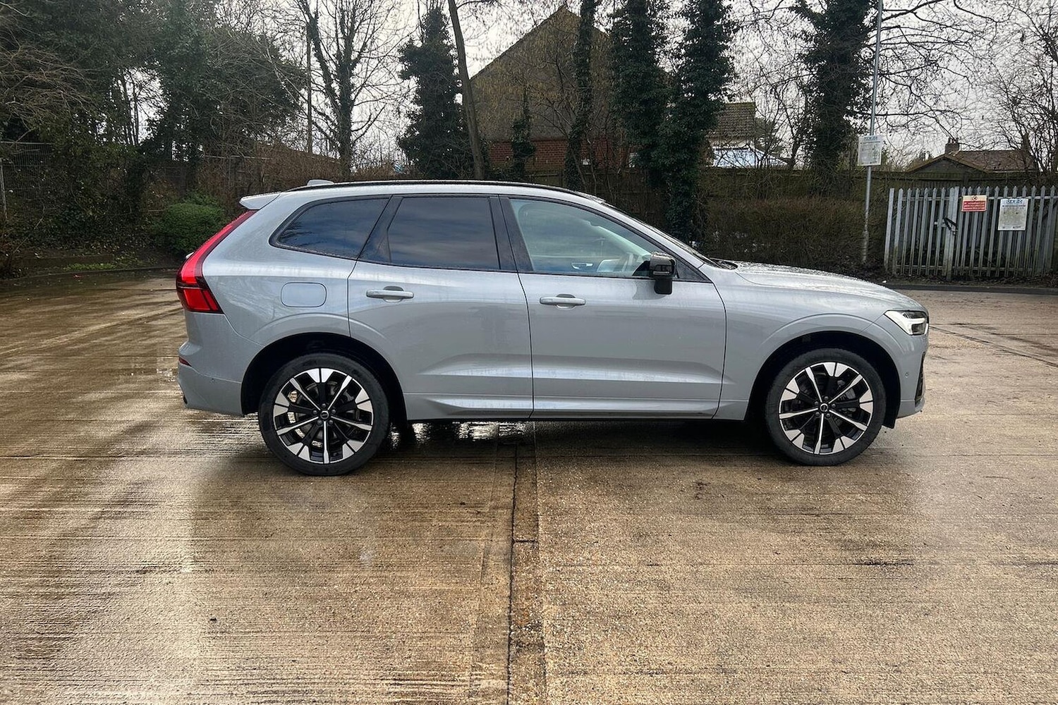 Used Volvo XC60 2025 for sale - 77715400: Photo 3