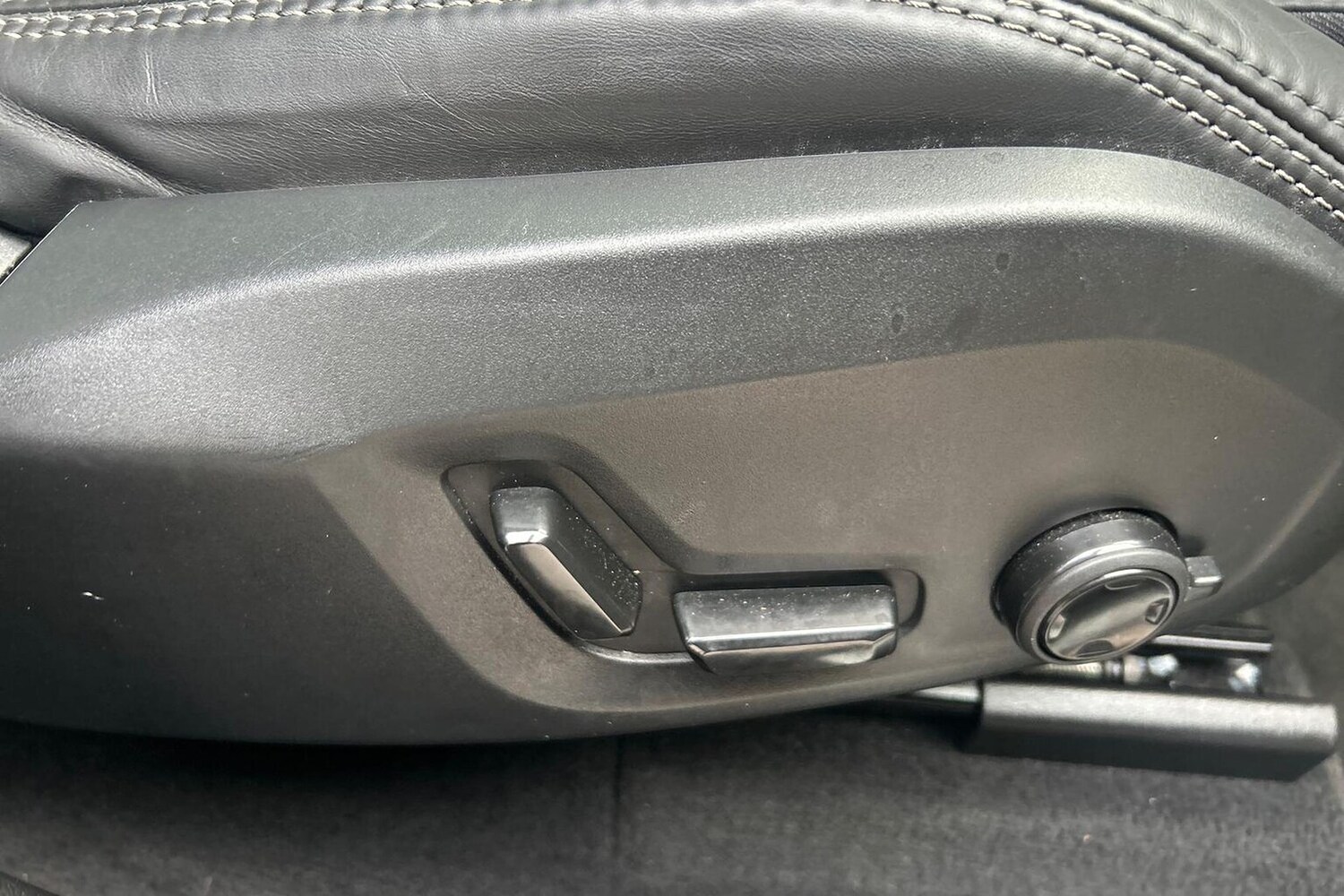 Used Volvo XC60 2025 for sale - 77715400: Photo 30