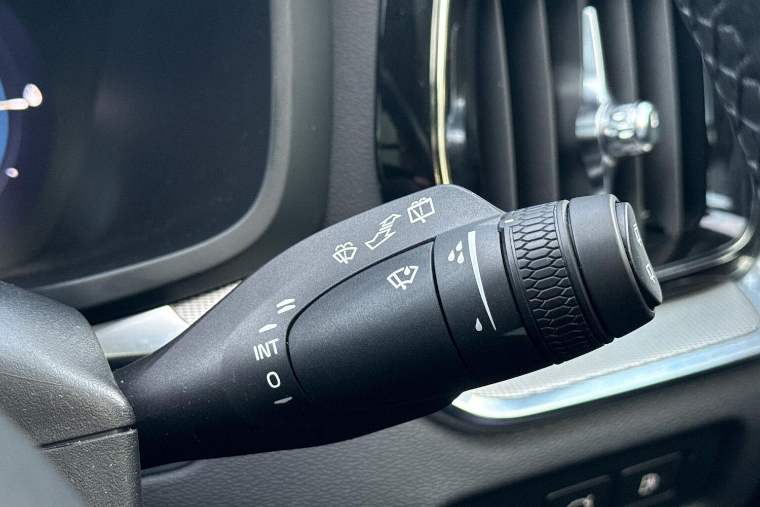 Used Volvo V60 2022 for sale - 76589160: Photo 27