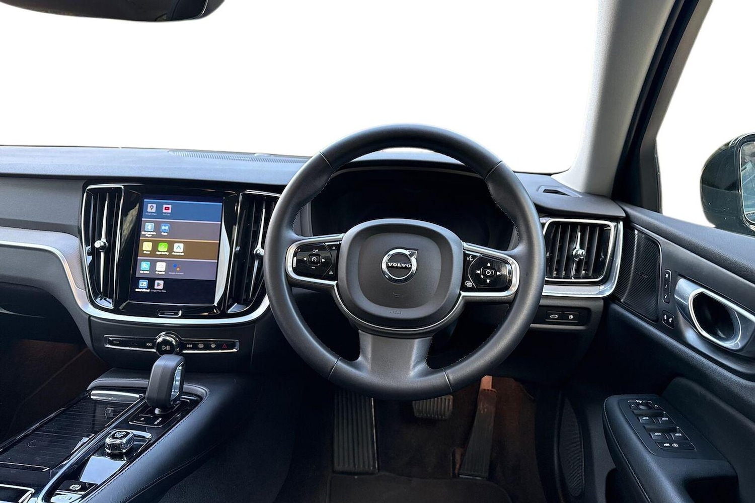 Used Volvo V60 2022 for sale - 76589160: Photo 9