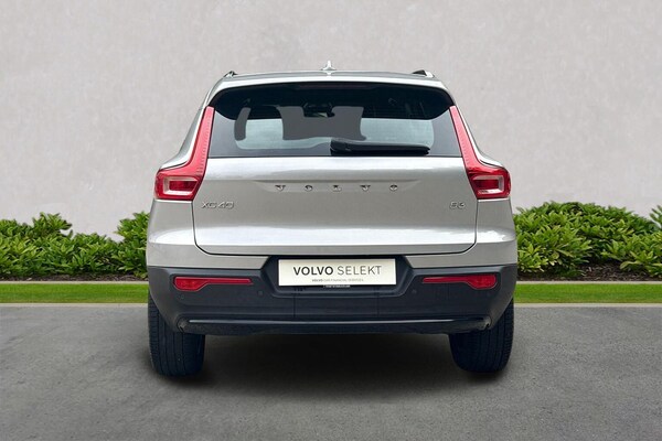 Used Volvo XC40 2023 for sale - 76313882: Photo 4