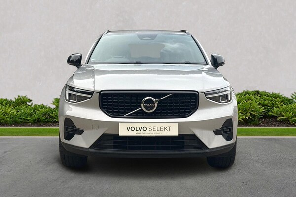 Used Volvo XC40 2023 for sale - 76313882: Photo 5