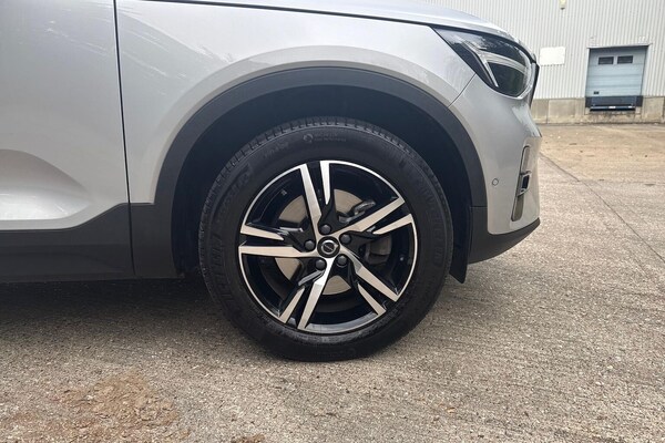 Used Volvo XC40 2023 for sale - 76313882: Photo 6