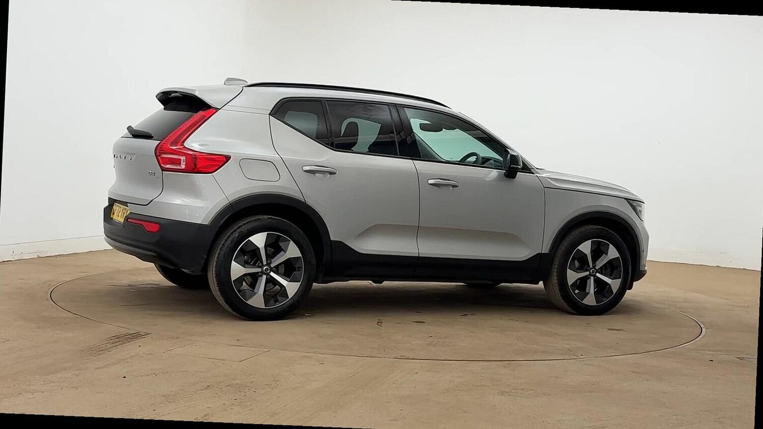 Used Volvo XC40 2023 for sale - 78192915: Photo 10