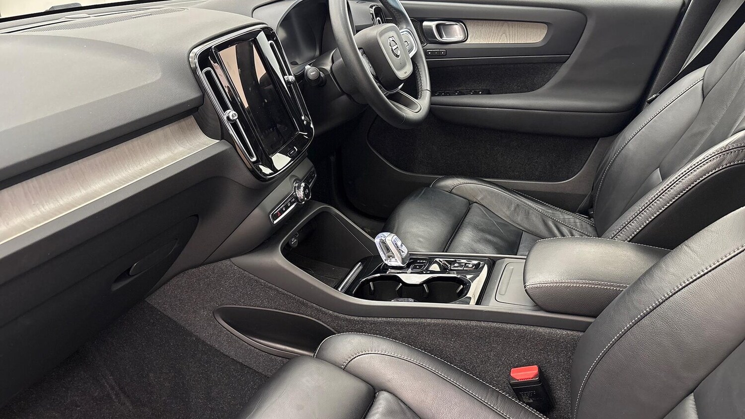 Used Volvo XC40 2023 for sale - 78192915: Photo 13