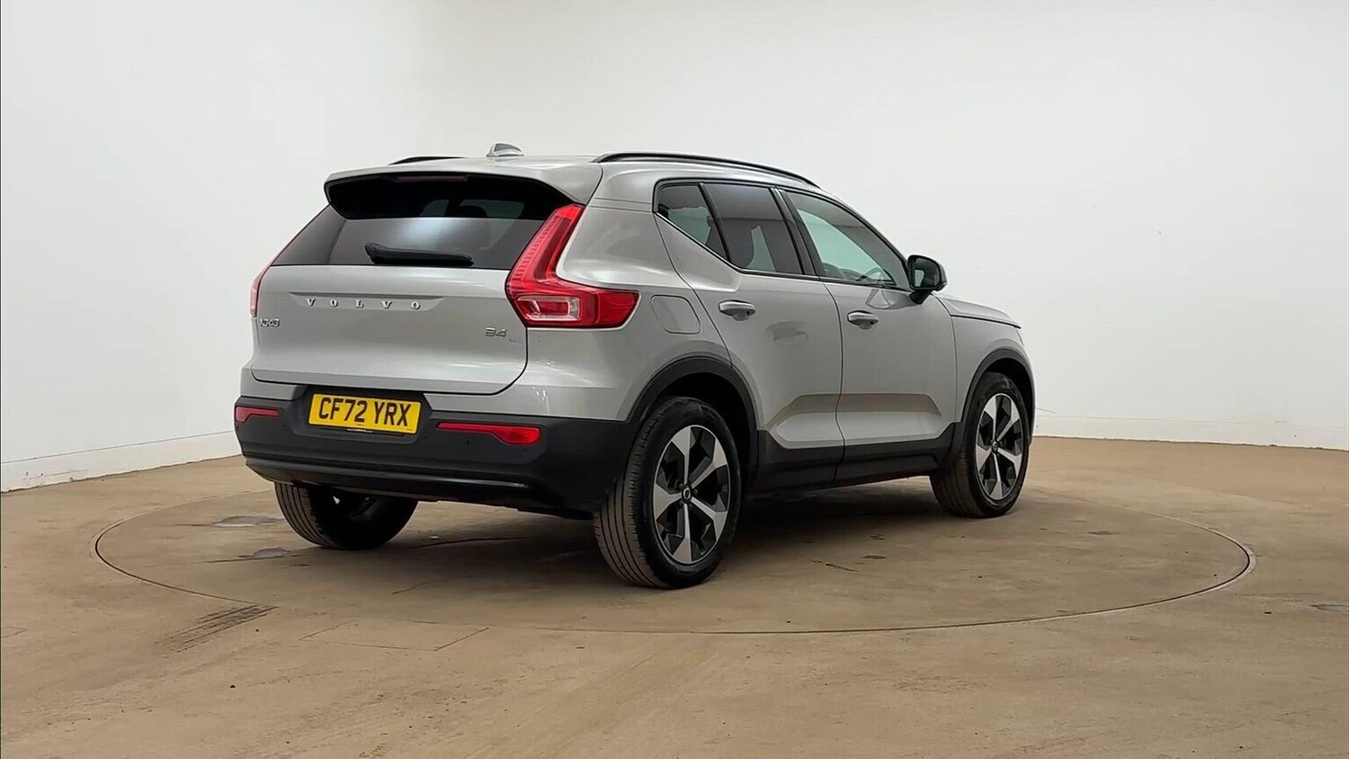 Used Volvo XC40 2023 for sale - 78192915: Photo 9