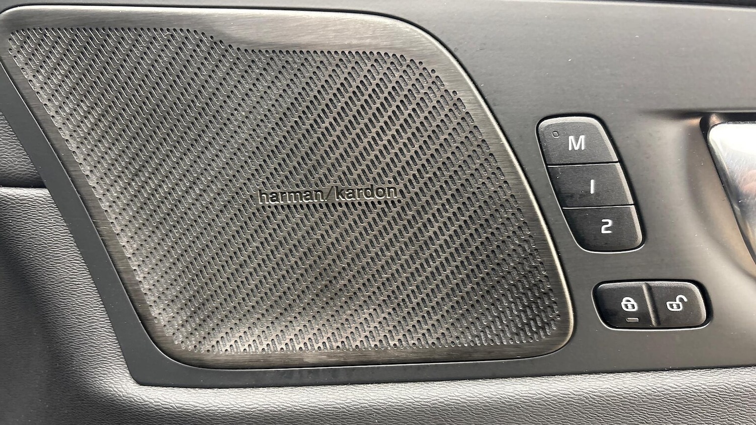 Used Volvo XC60 2025 for sale - 76413928: Photo 24