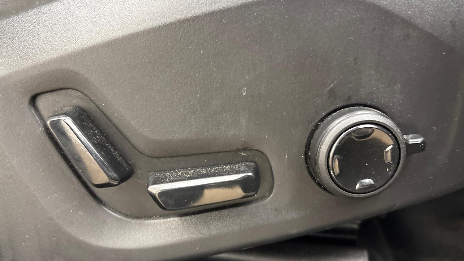 Used Volvo XC60 2025 for sale - 76413928: Photo 25